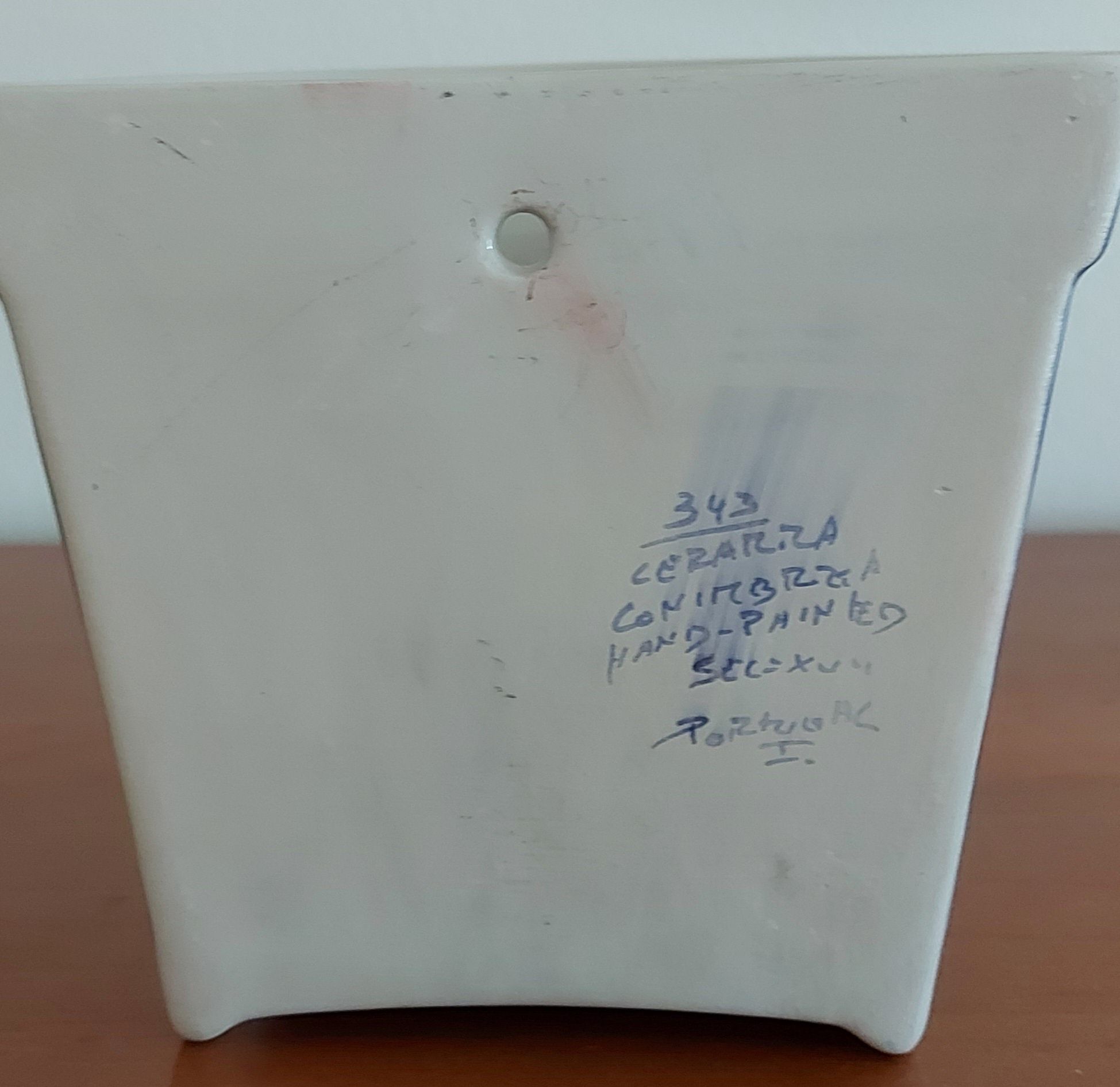 Vaso de parede em cerâmica (Conimbriga))