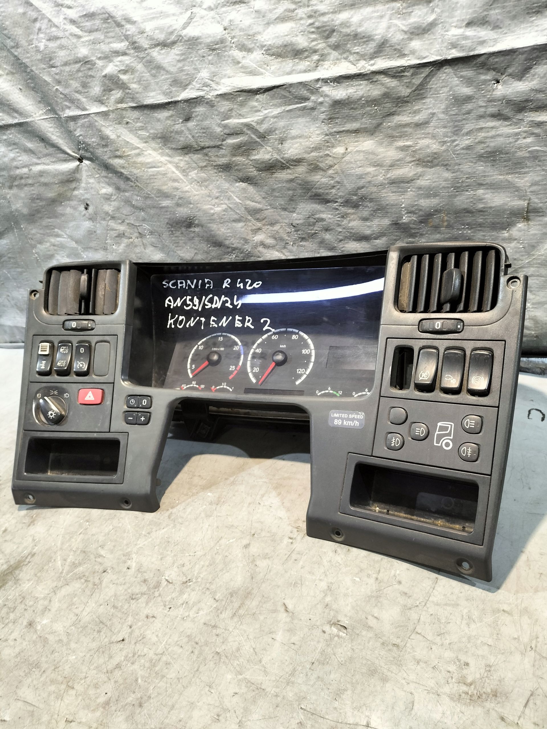 Licznik zegary scania R 2005r.