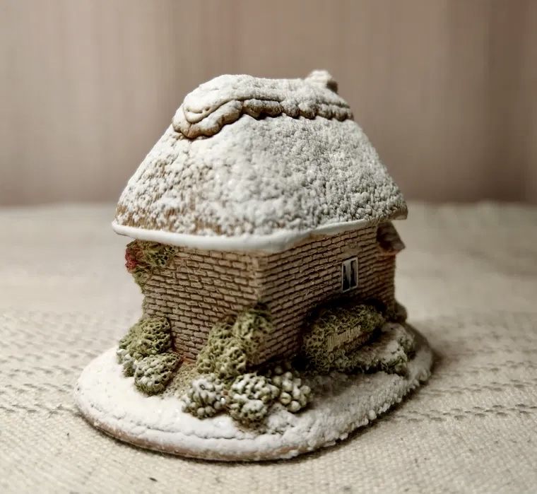 Świąteczny Kolekcjonerski Lilliput Lane Anglia Domek figurka miniatura