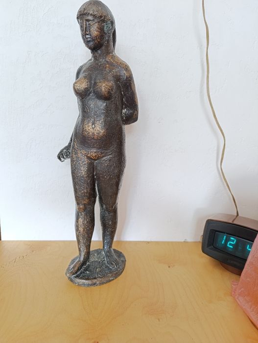 Продам колекційні речі (ретро та вінтаж):

Шкіряний ремінь з металевою