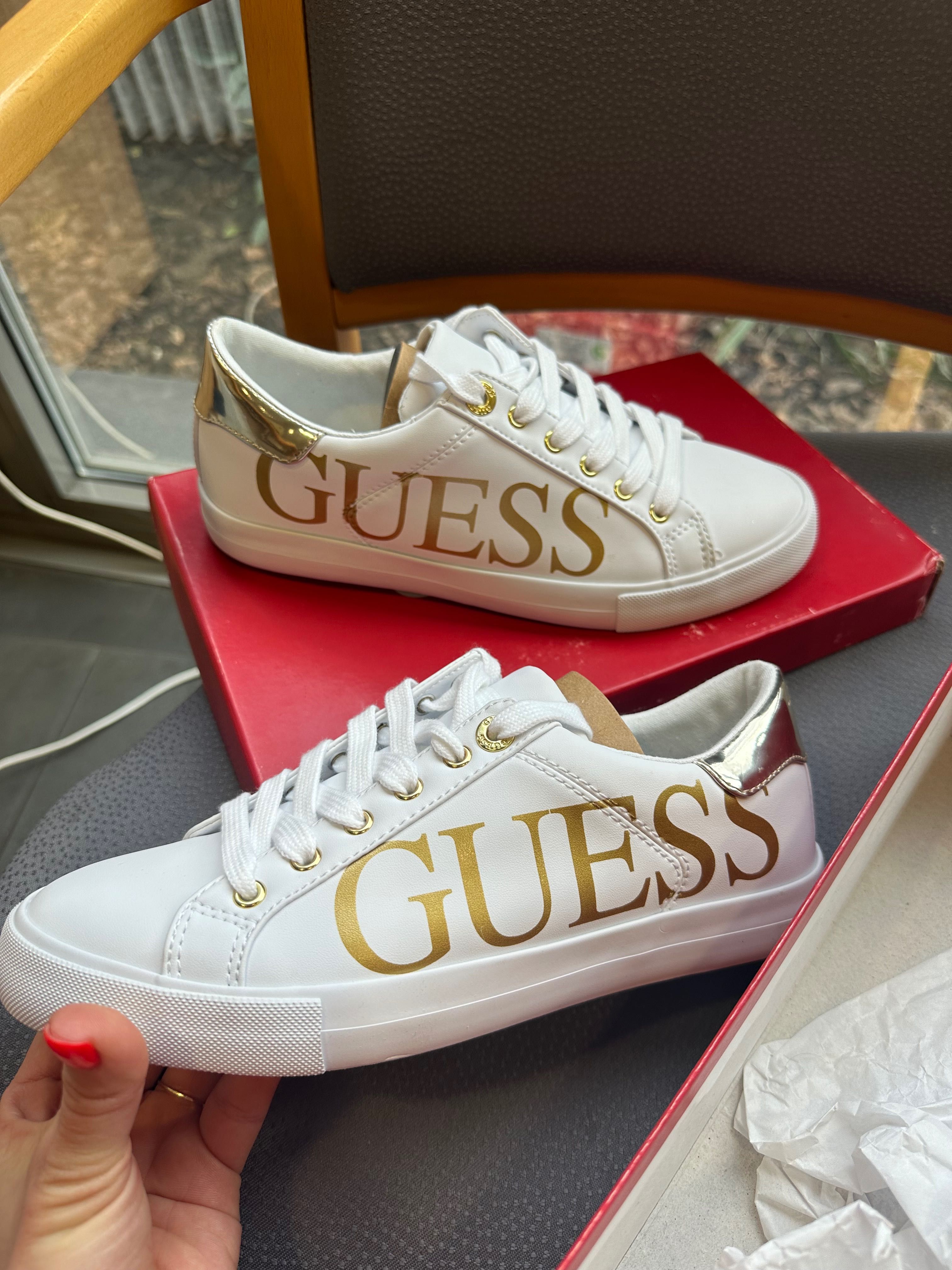 Жіночі кросівки/кеди guess