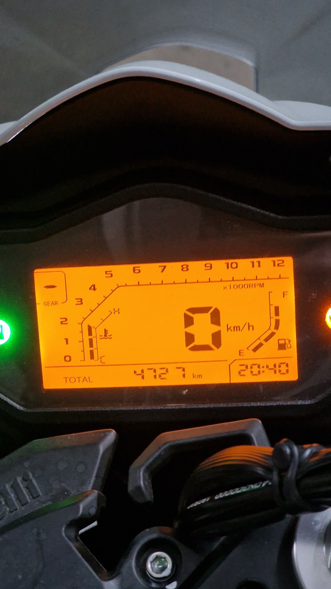 Benelli TRK 251 (quase nova)
