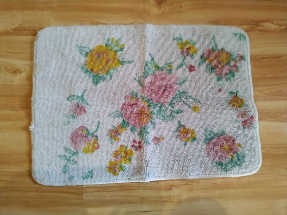 Коврики для ванной комнаты туалета