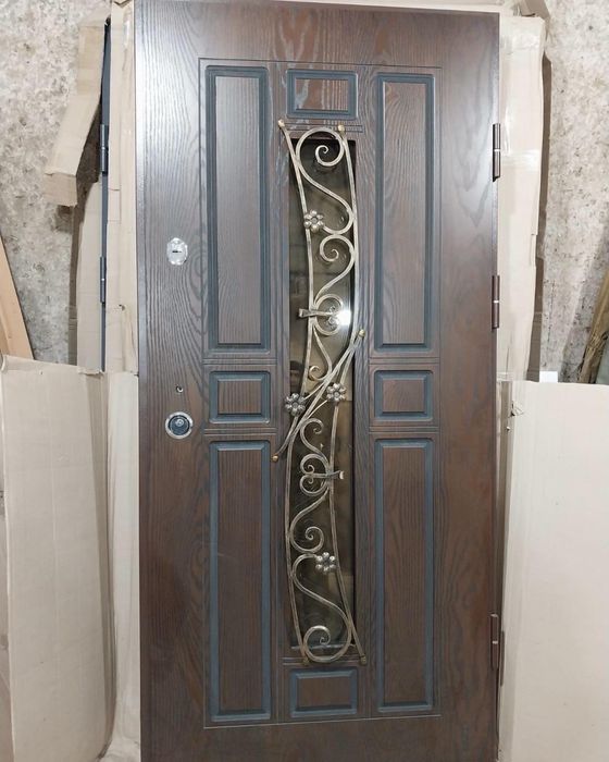 Реставрація вхідних дверей
