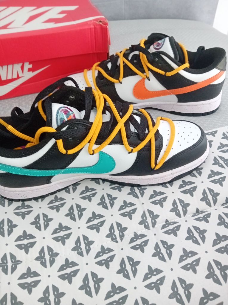 Ténis Nike / 40,5
