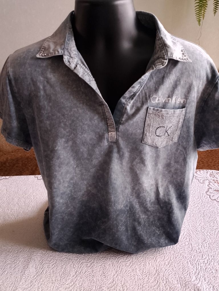 Koszulka polo Calvin klein z dodatkami cekinów długość 70 szer 114