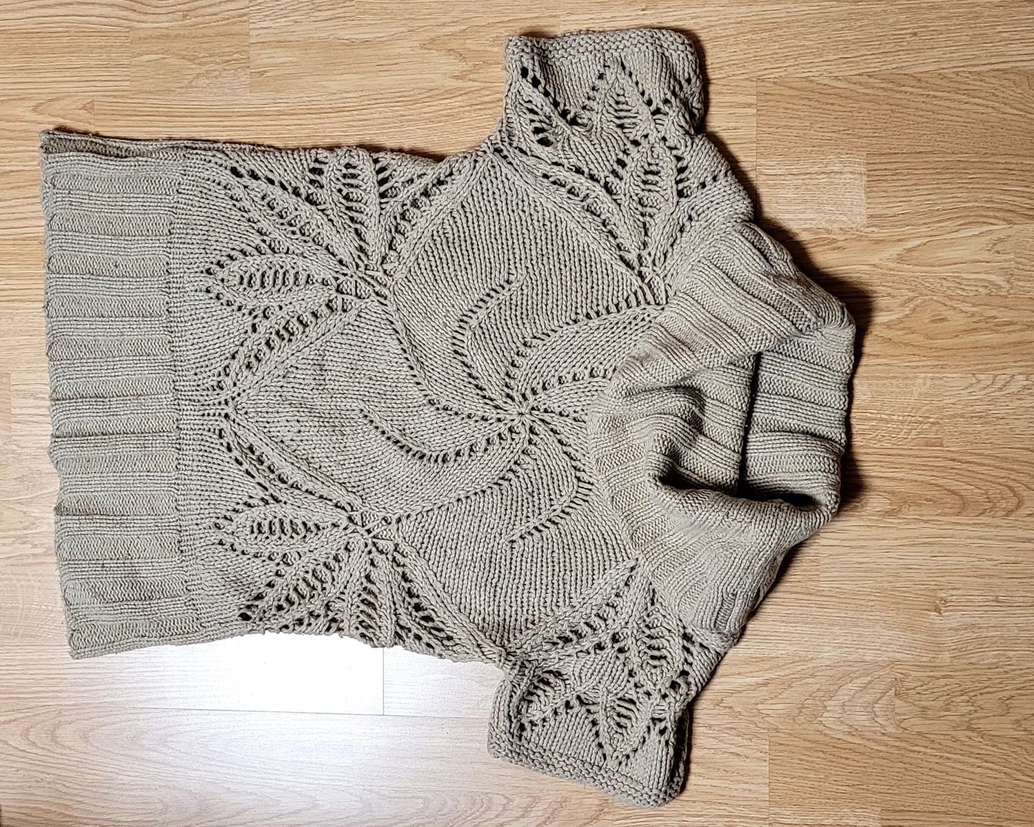 Sweterek kamizelka beżowa