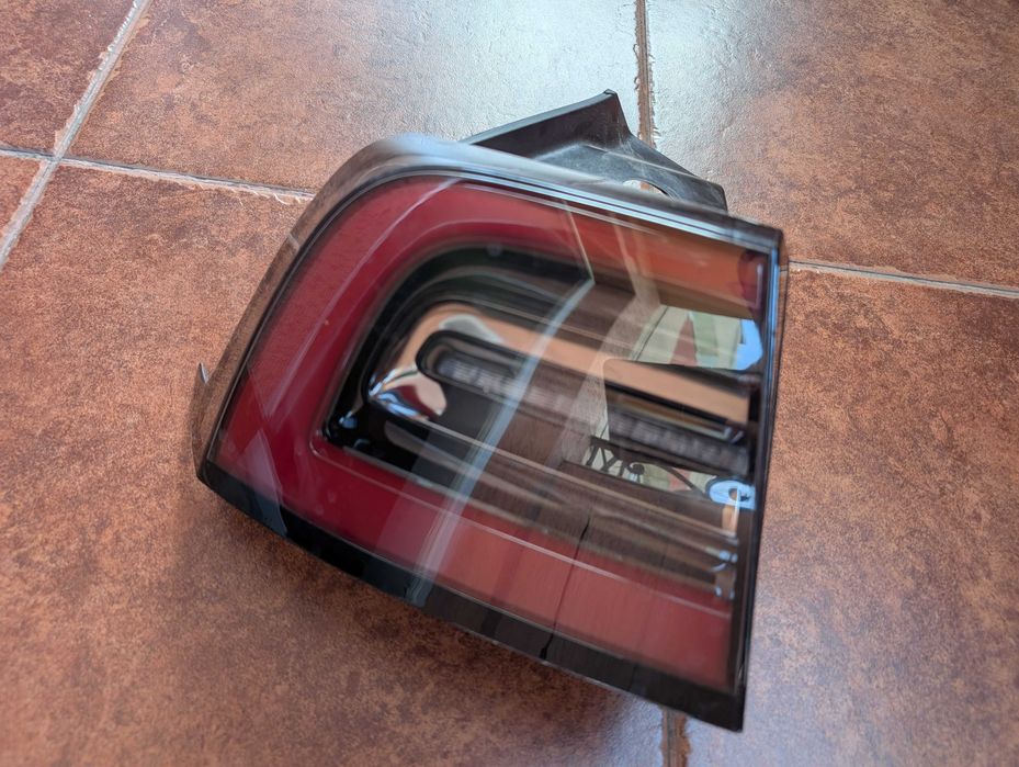 Фонари задние Tesla Model 3/Y Оригинал USA