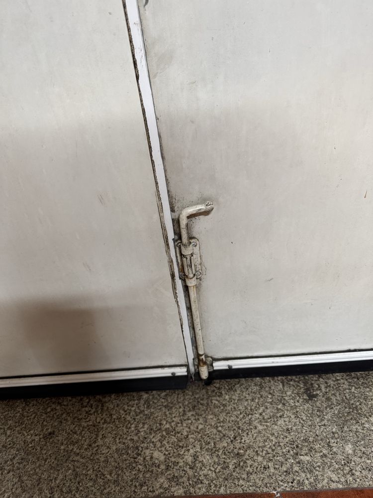 Portao de garagem  com sistema automatico de abertura