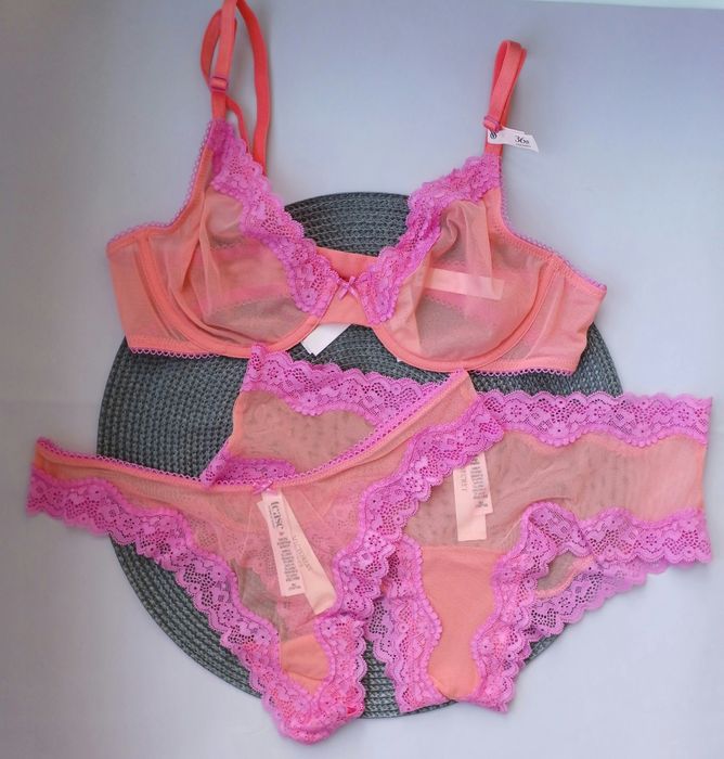 Оригінал Набір Victoria's secret, комплект VS, бюст VS, трусики pink