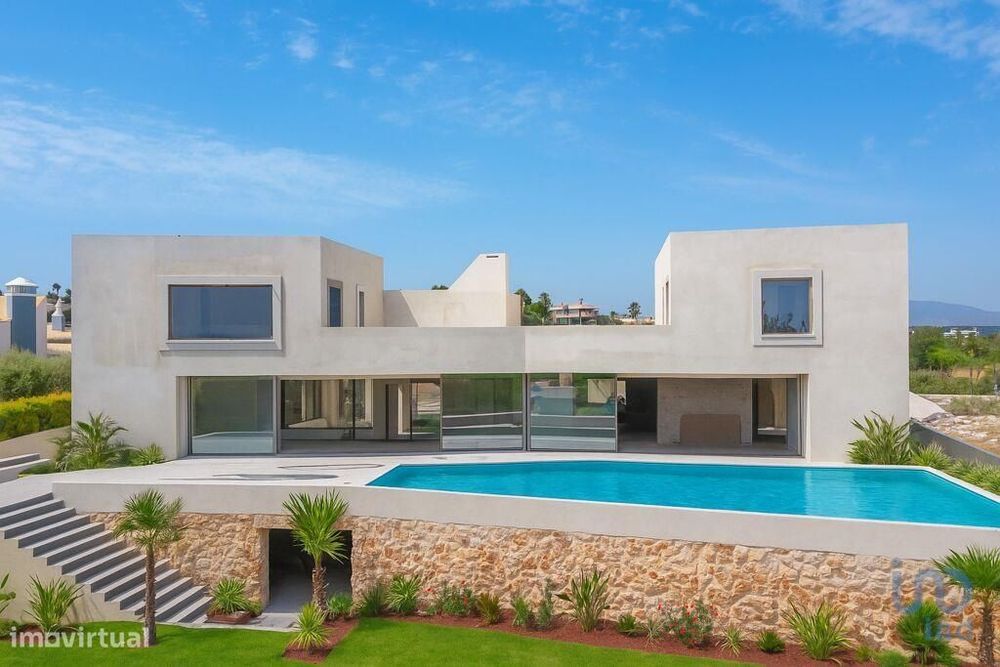 Casa / Villa T5 em Odiáxere de 630,00 m2