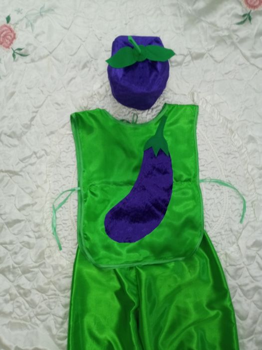 Баклажан костюм для виступу