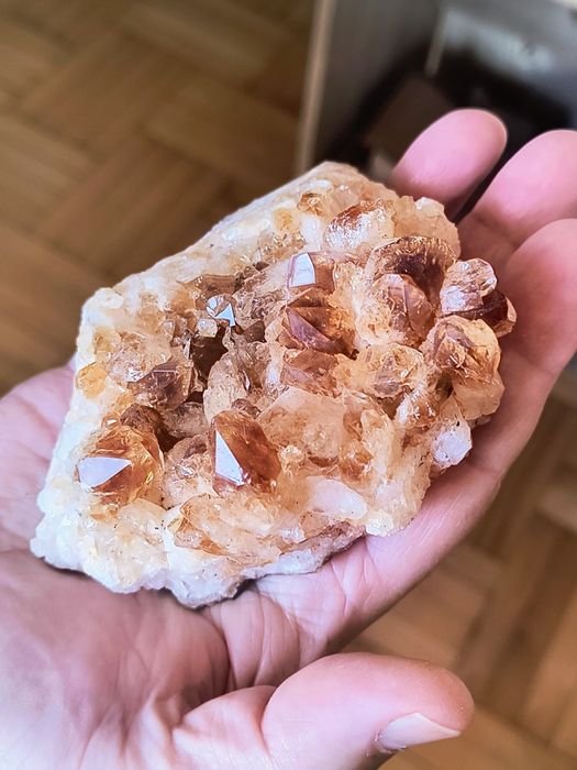 Kamień szlachetny, Cytryn, szczotka