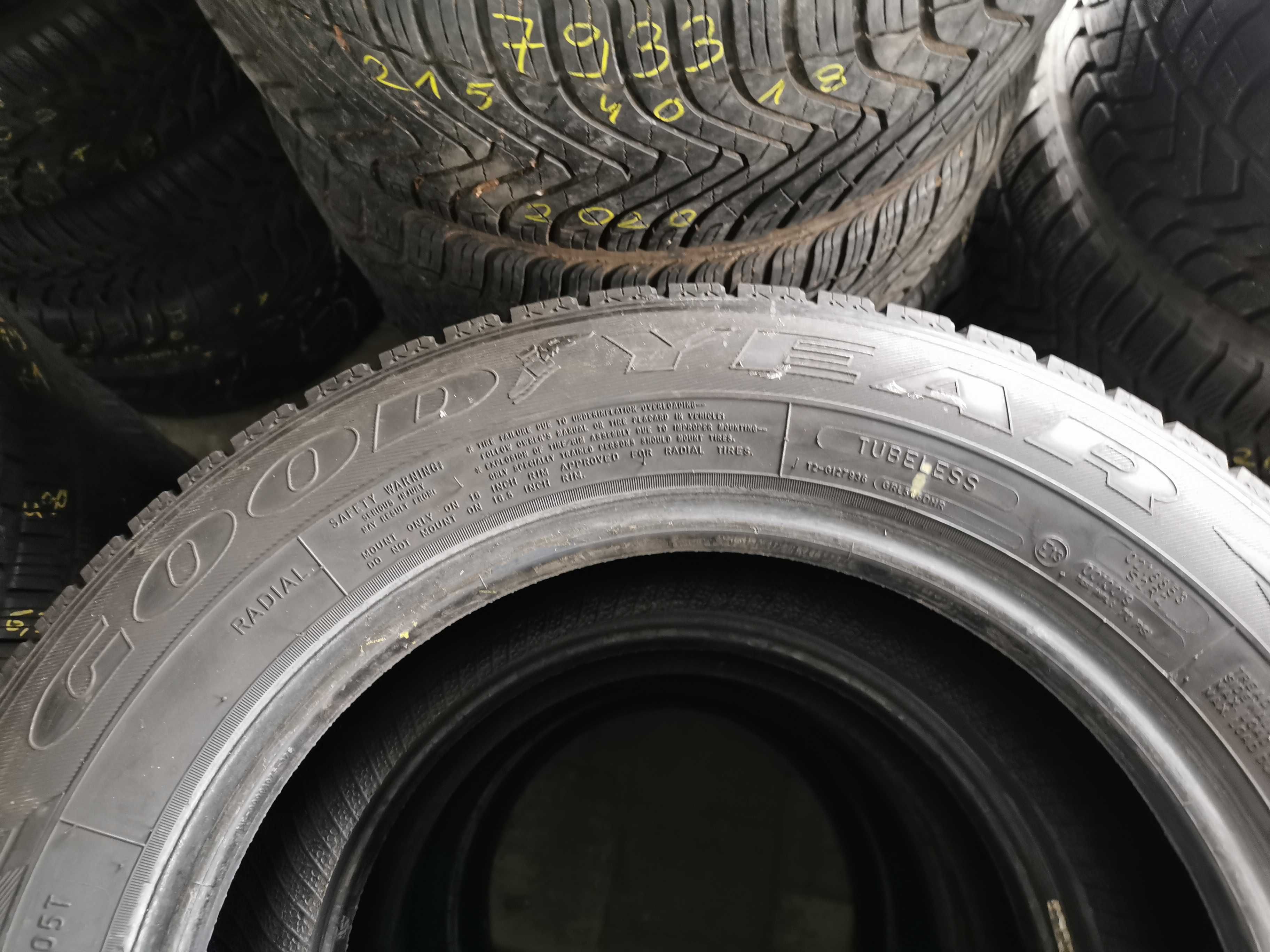 Wzmocnione C BUS Goodyear Cargo Ultragrip 2 205/65r16C 107/105T N8014