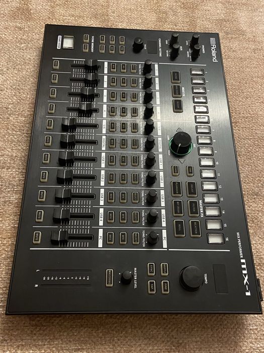 Roland Aira Mx-1