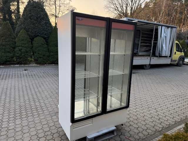Szafa chłodnicza dł. 1.2 m przeszklona przód i tył. I inne urządzenia.