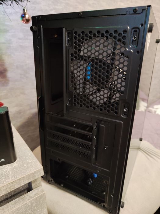 Корпус aerocool hexform