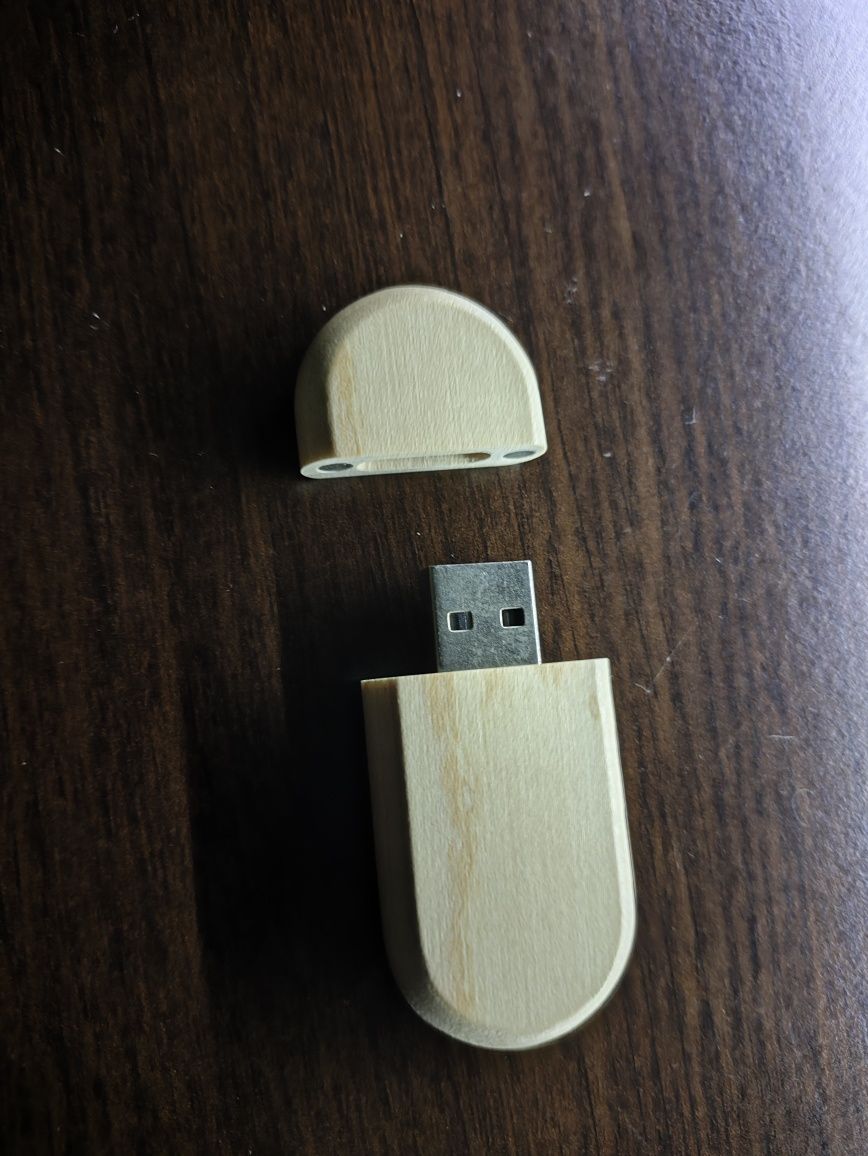 Pendrive 64 GB - nowy