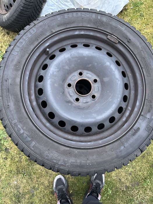 Продам дискі з резиною 205,55,r16…5,108,резина зима