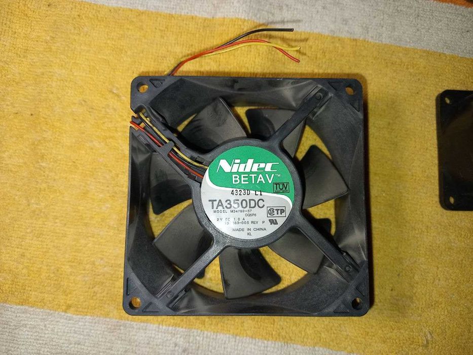 Вентиляторы 12, 48В, кулеры 12В, 48В, кулери для ПК, електроніки