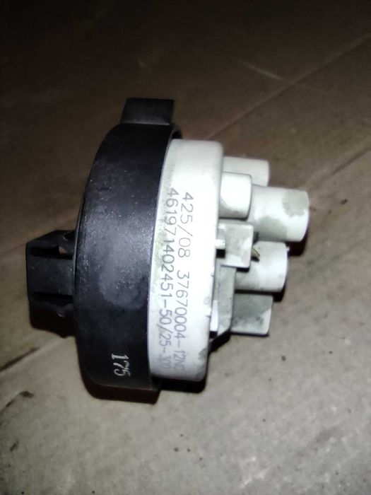 Пресостат датчик стиральной машинки Whirlpool model41105 425 /08