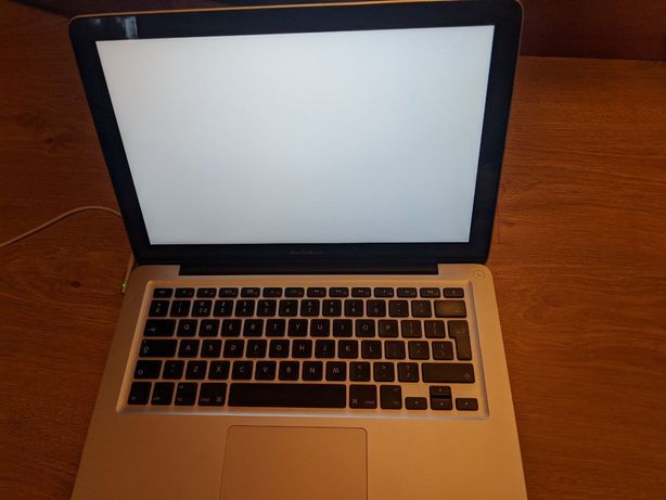 Продам MacBook Pro 13  mid 2009