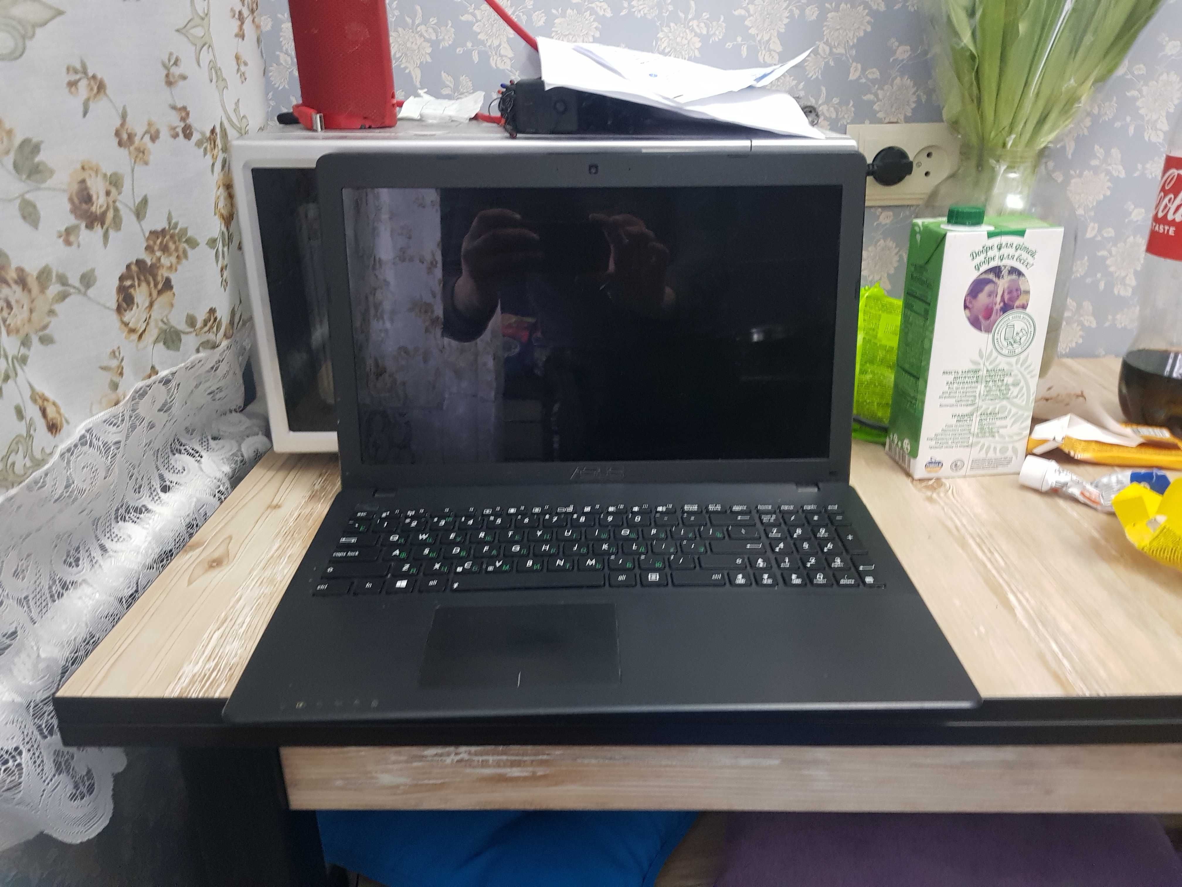 Ноутбук asus x552e 4gb ram 320hdd amd a4 5000