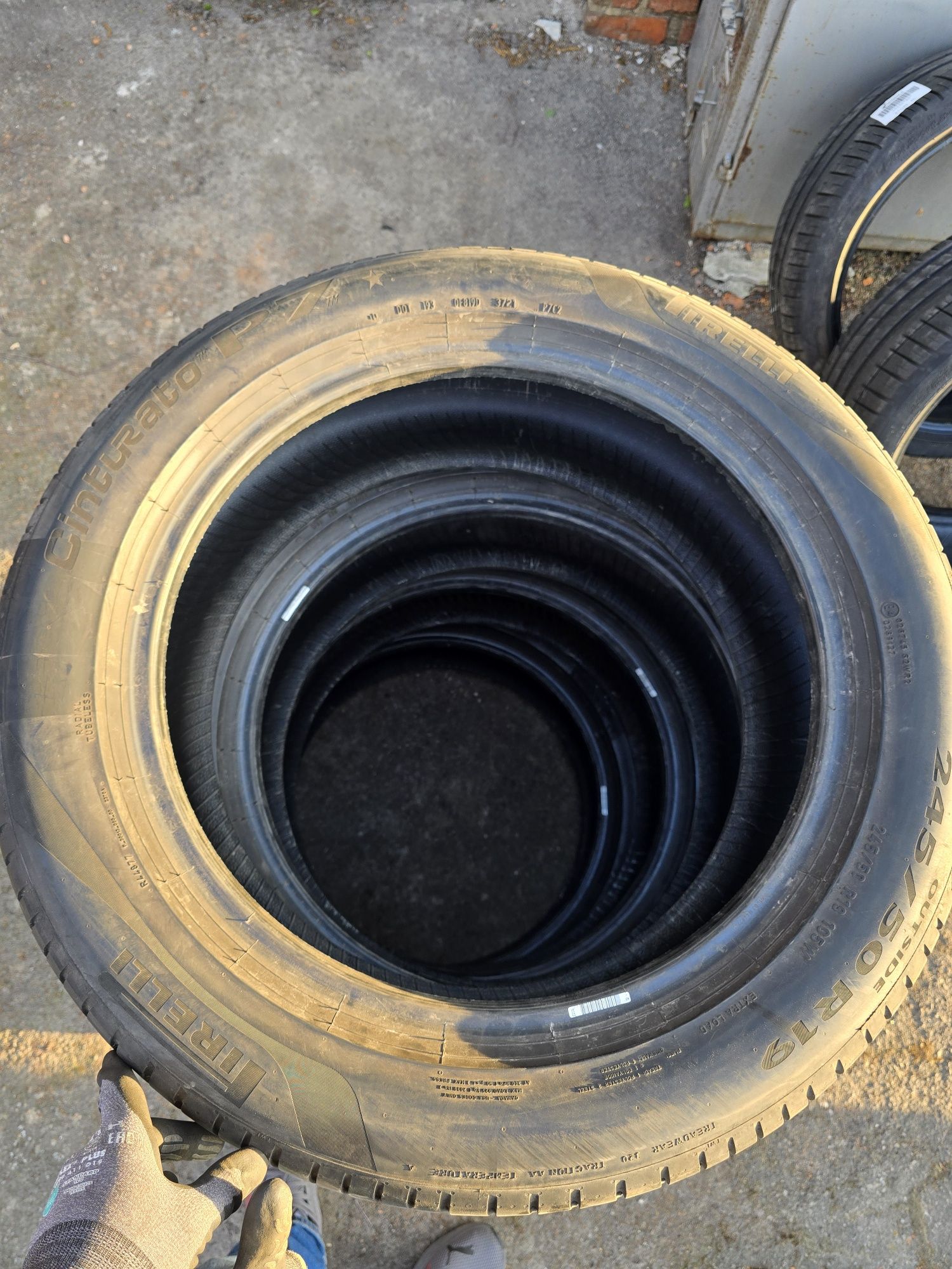 245/50R19 Pirelli Cinturato P7