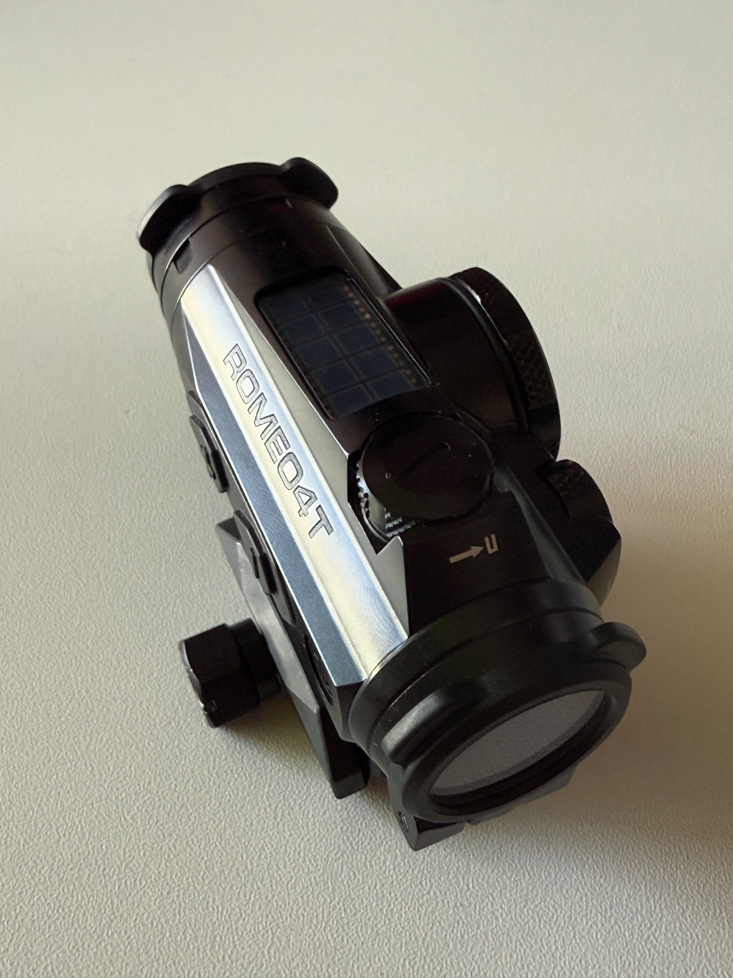 Приціл коліматорний Sig Sauer Romeo4T 1x20 mm Compact Red Dot Sight