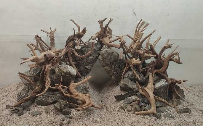 Декорации коряги,камни, грунты