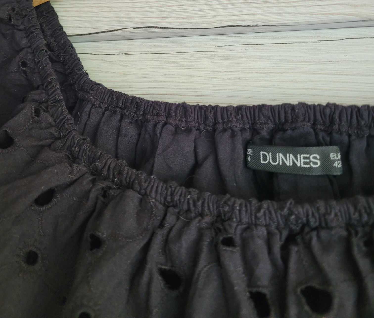 Śliczna sukienka przewiewna XL haftowana Dunnes