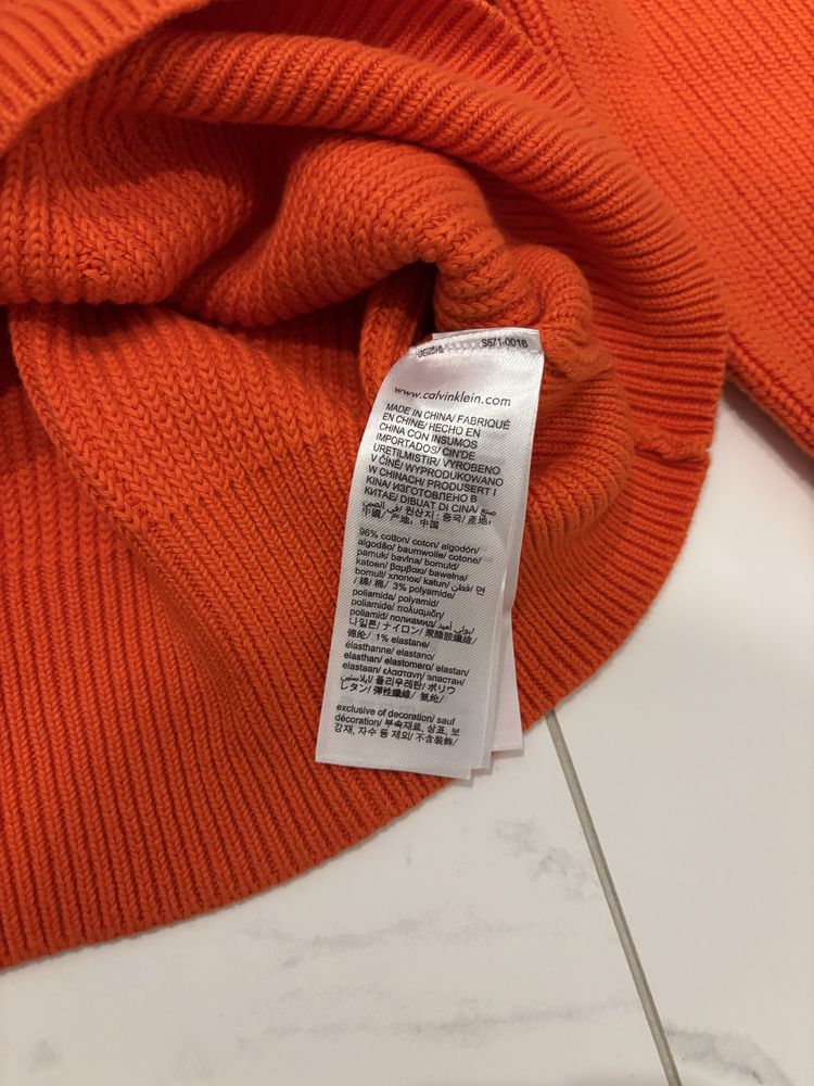 Женский свитер Calvin Klein Jeans