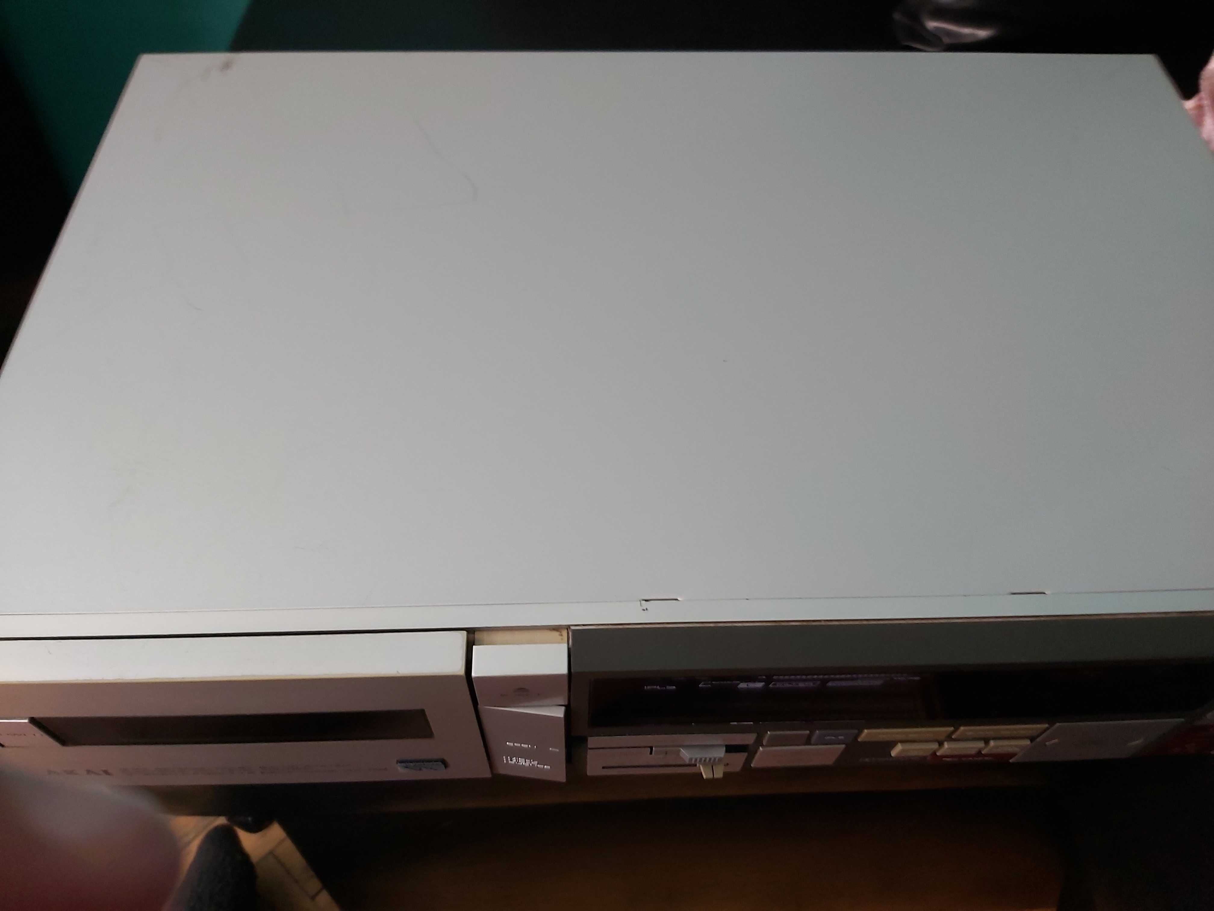 Magnetofon AKAI GX R6