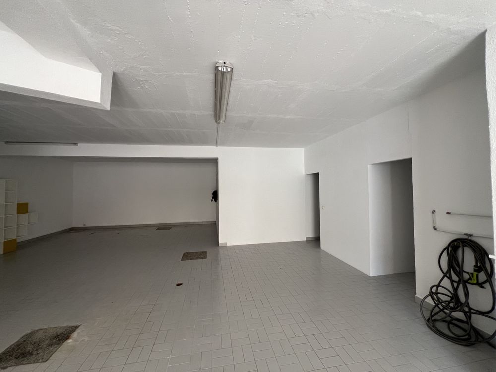 Arrendamento de espaço (Garagem)