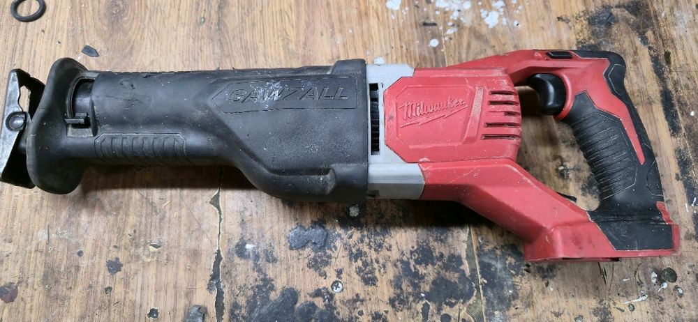 Piła szablasta Lisica Milwaukee M18 BSX