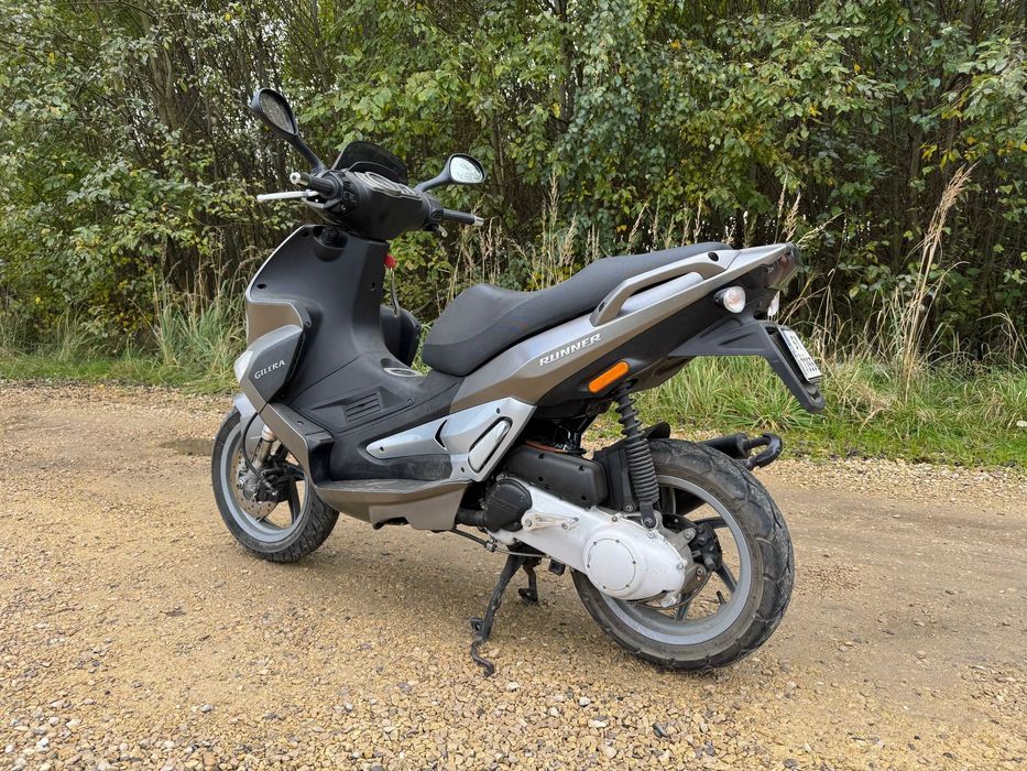 Skuter PIAGGIO GILERA RUNNER SP50 2005 rok  ważne OC i przegląd