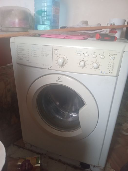 Стиральная машина Indesit