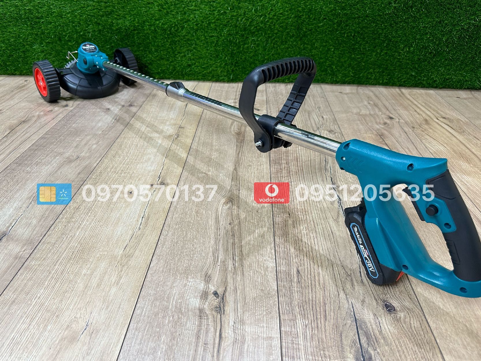 Акумуляторний триммер косарка Makita DUR181BL 36V 6Ah + насадка колеса
