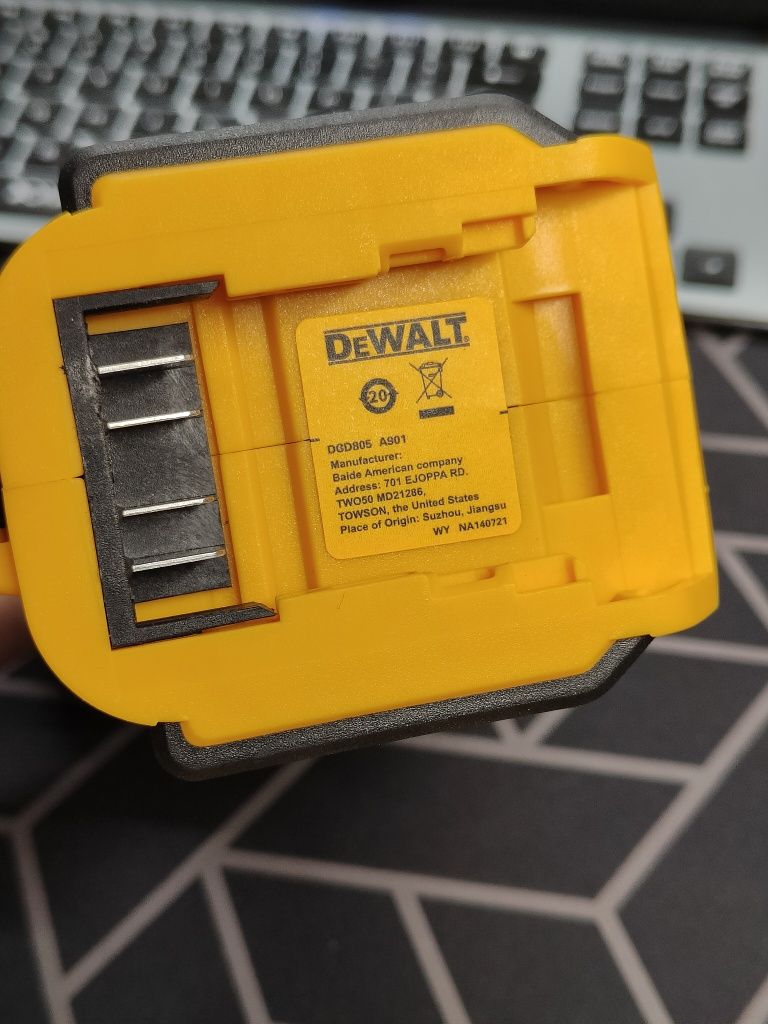 Шуруповерт DeWALT DCD805 18V (20V Max)