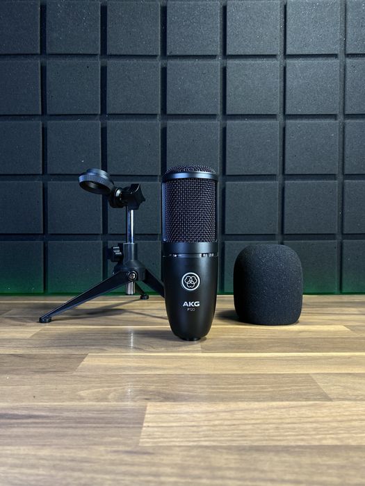 AKG Perception P120