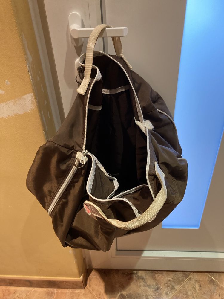 Saco de viagem com 2 tamanhos em bom estado