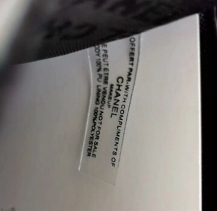 Chanel make up gift vip bag listonoszka torebka