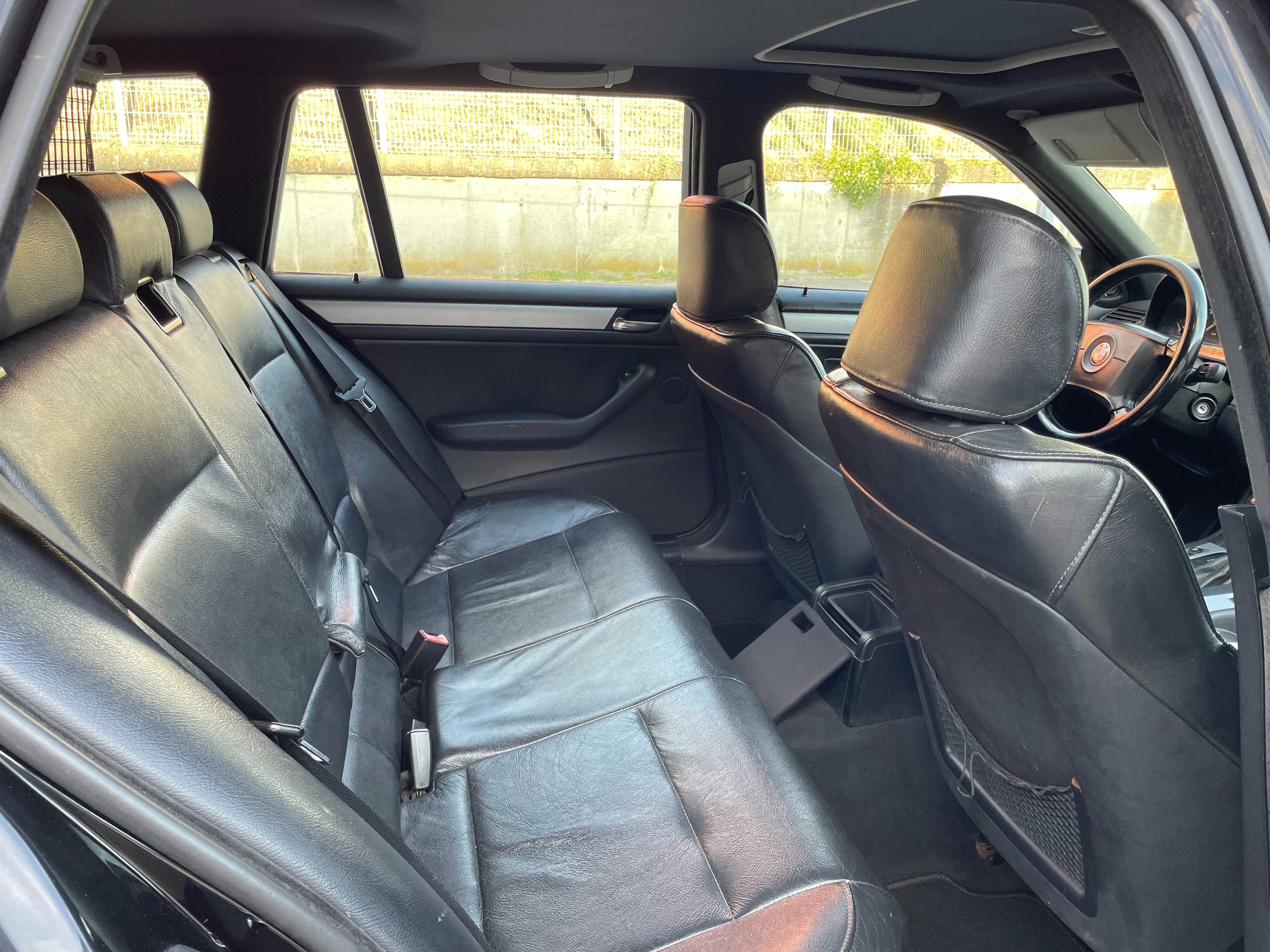 BMW 320d Auto Touring - Valor FIXO - Xenon - Bancos Pack M