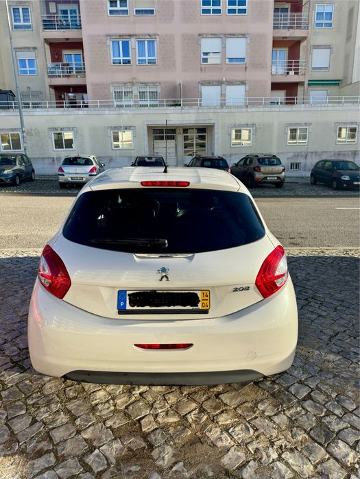 Peugeot 208 50mil KM reais