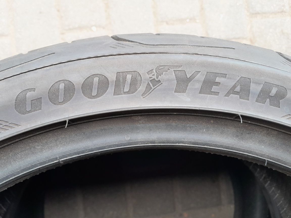 GOODYEAR 225/40R18 92Y , pojedyńcza opona letnia.