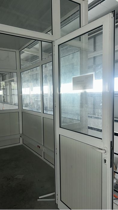 Escritório em Alumínio