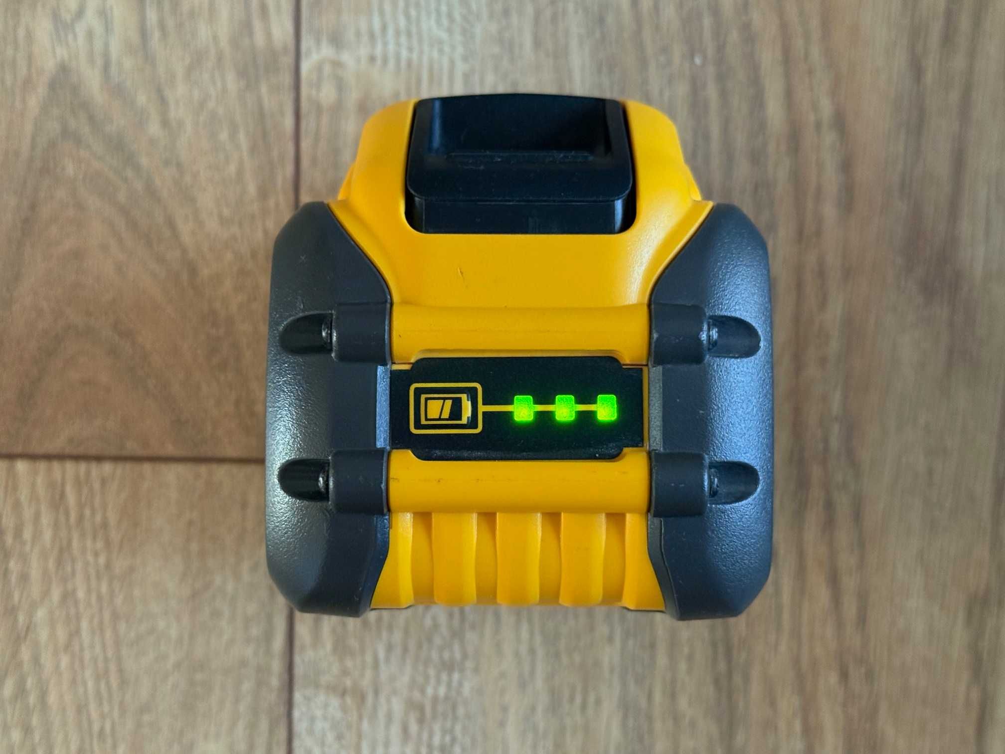 Dewat DCD999 + Akumulator Dewalt DCB547 54V Flexvolt 9.0 ah + Walizka