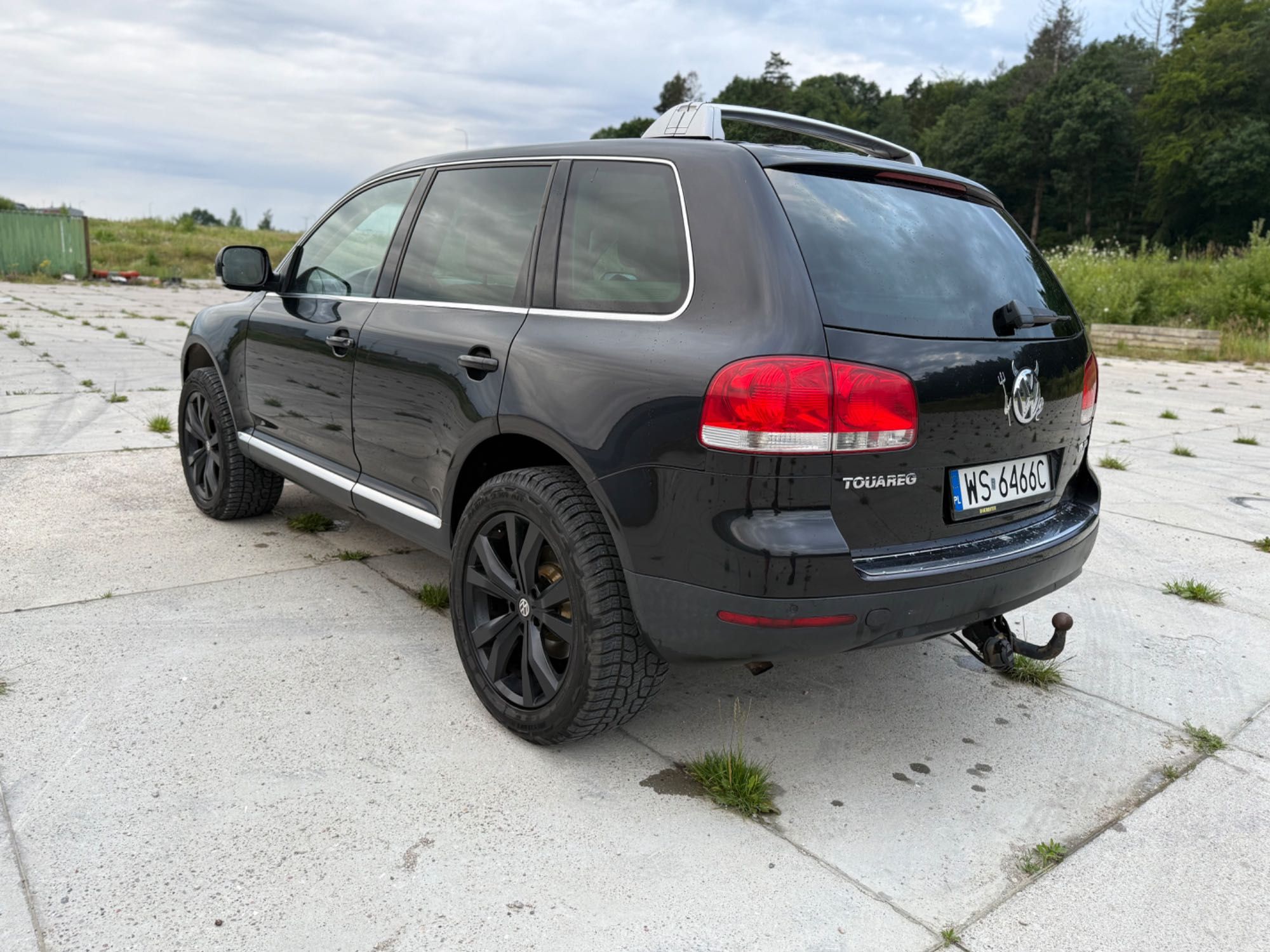 Sprzedam vw touareg  3,0 tdi zwykłe zawieszenie