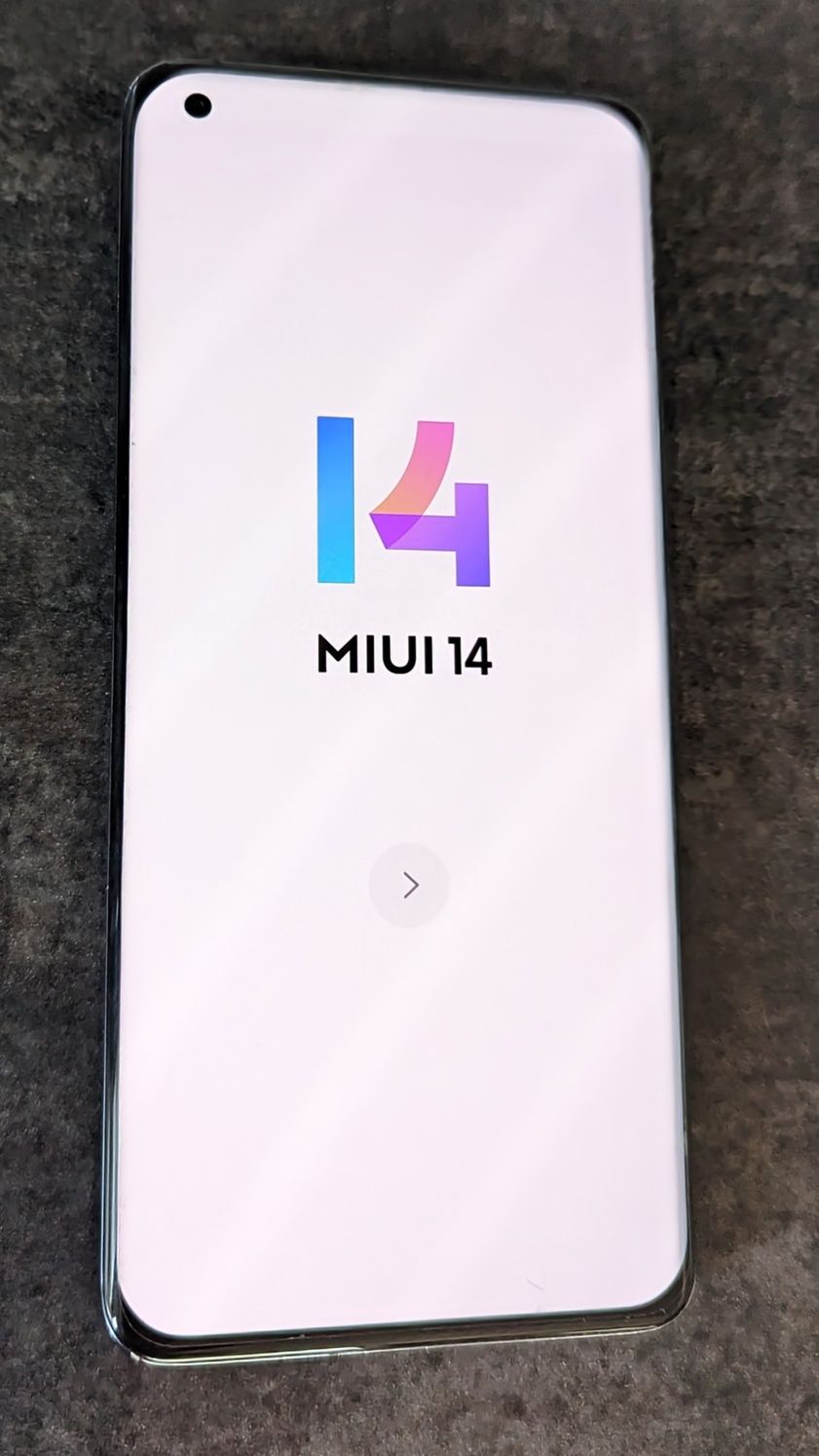 Xiaomi Mi 11 256 GB (2x etui, 3x folia, 2x komplet szkieł na aparat)