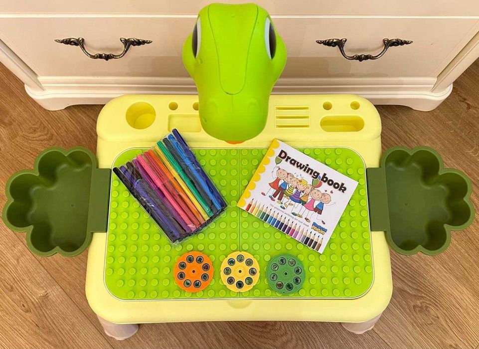 Детский столик-проектор для рисования 2в1